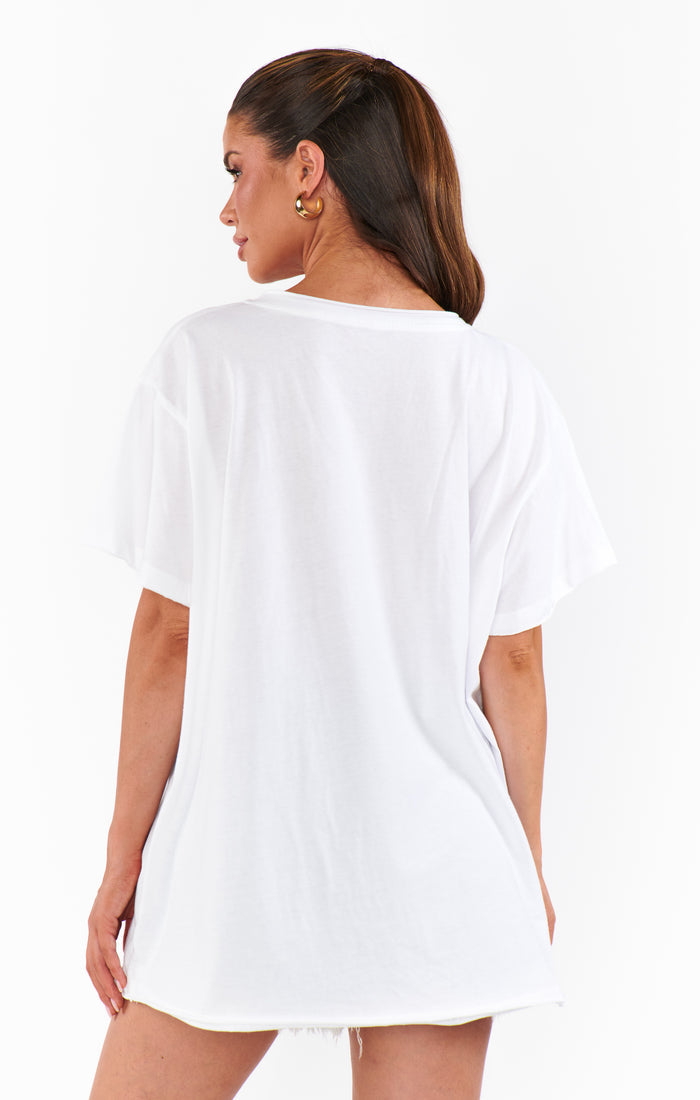 badge_model-wears-size-s