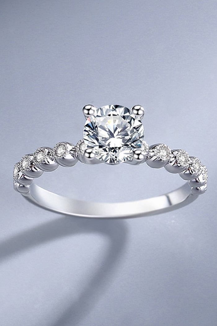 Classic 4-Prong Moissanite Ring Trendsi