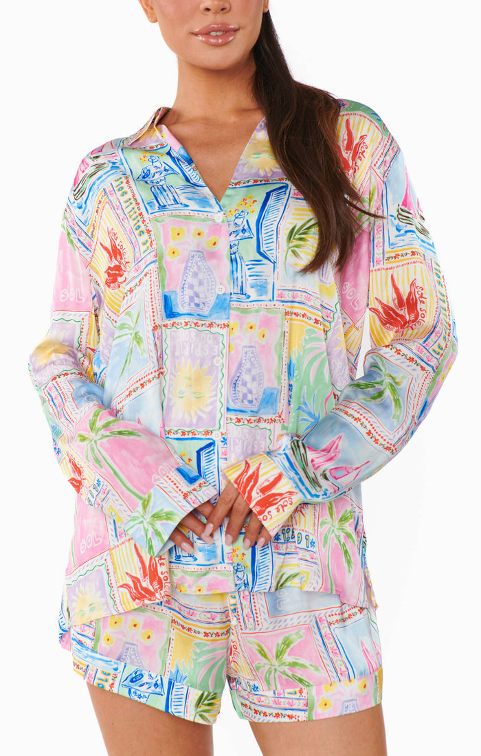 badge_model-wears-size-s