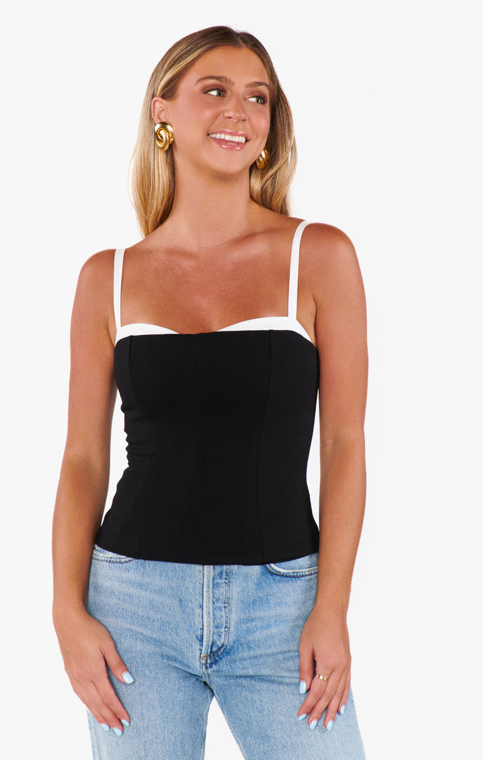 badge_model-wears-size-s